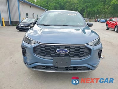 Piąte zdjęcie samochodu w środku: 2024 FORD ESCAPE ST LINE VIN:1FMCU9MNXRUA77679 - miniatura
