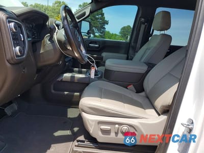 Zdjęcie 7 z 12 samochodu: 2023 GMC SIERRA K2500 SLT VIN:1GT49NEY5PF130463 - miniatura