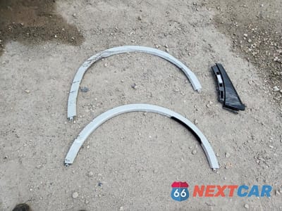 Zdjęcie 13 z 14 samochodu: 2026 BMW X7 ALPINA XB7 VIN:5UX43EM08T9056024 - miniatura