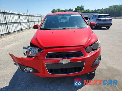 Piąte zdjęcie samochodu w środku: 2015 CHEVROLET SONIC LT VIN:1G1JC6SH5F4126558 - miniatura