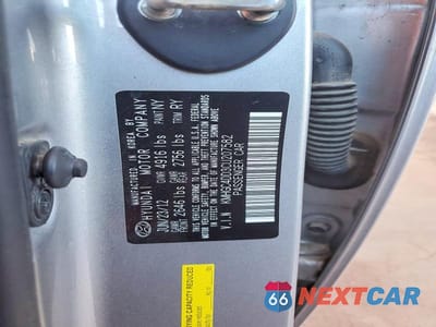 Zdjęcie 12 z 12 samochodu: 2012 HYUNDAI GENESIS 3.8L VIN:KMHGC4DD3CU207582 - miniatura