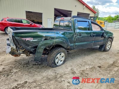 Trzecie zdjęcie samochodu z tyłu: 2013 TOYOTA TACOMA DOUBLE CAB LONG BED VIN:3TMMU4FN2DM059344 - miniatura