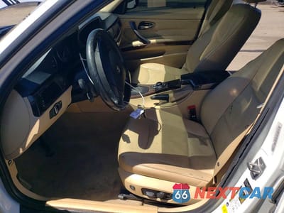 Zdjęcie 7 z 12 samochodu: 2011 BMW 328 I SULEV VIN:WBAPH5G52BNM75383 - miniatura