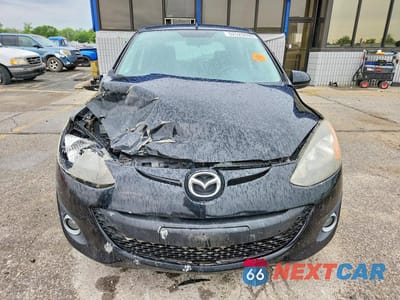 Piąte zdjęcie samochodu w środku: 2013 MAZDA MAZDA2 SE VIN:JM1DE1LY4D0158356 - miniatura