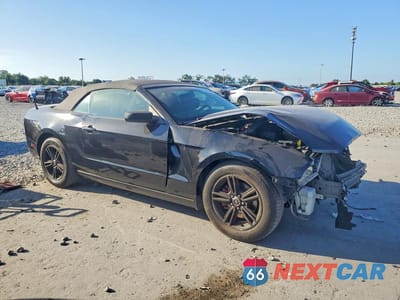 Czwarte zdjęcie samochodu z boku: 2014 FORD MUSTANG VIN:1ZVBP8EM4E5302347 - miniatura