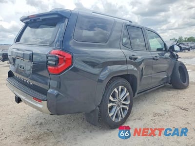 Trzecie zdjęcie samochodu z tyłu: 2025 TOYOTA 4RUNNER LIMITED VIN:JTEVA5BR1S5041847 - miniatura