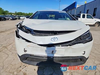 Piąte zdjęcie samochodu w środku: 2024 TOYOTA PRIUS LE VIN:JTDADABU1R3023622 - miniatura