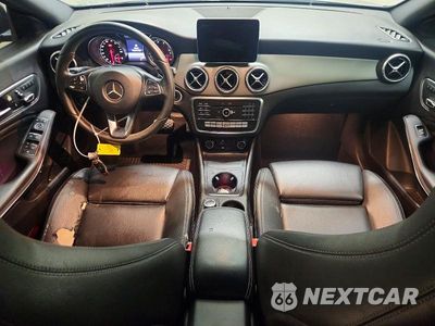Zdjęcie 8 z 12 samochodu: 2018 MERCEDES-BENZ CLA 250 VIN:WDDSJ4EB4JN536077 - miniatura