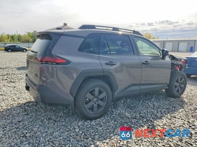Trzecie zdjęcie samochodu z tyłu: 2026 TOYOTA RAV4 WOODLAND VIN:JTM6CRAV1TD000781 - miniatura