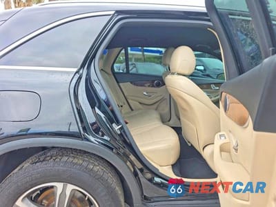Zdjęcie 6 z 10 samochodu: 2018 MERCEDES-BENZ GLC 300 VIN:WDC0G4JB1JV046471 - miniatura