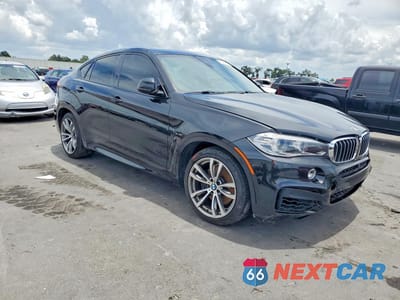 Czwarte zdjęcie samochodu z boku: 2017 BMW X6 XDRIVE50I VIN:5UXKU6C32H0S99670 - miniatura