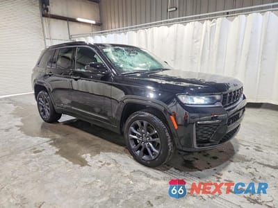 Czwarte zdjęcie samochodu z boku: 2026 JEEP GRAND CHEROKEE LIMITED VIN:1C4RJHBR7TC231401 - miniatura