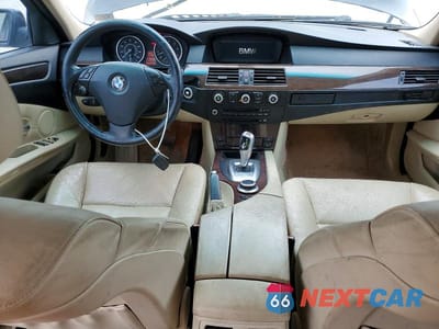 Zdjęcie 8 z 12 samochodu: 2008 BMW 528 XI VIN:WBANV13538CZ60344 - miniatura