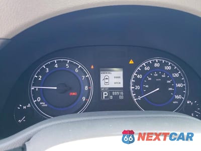 Zdjęcie 9 z 12 samochodu: 2015 INFINITI Q40 BASE VIN:JN1CV6AP3FM502342 - miniatura