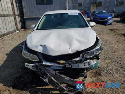 Piąte zdjęcie samochodu w środku: 2018 CHEVROLET CRUZE LS VIN:1G1BC5SM7J7170287 - miniatura
