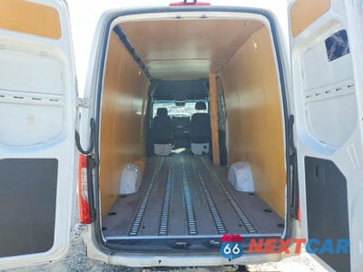 Zdjęcie 10 z 14 samochodu: 2020 MERCEDES BENZ SPRINTER 2500 DELIVERY VAN VIN:W1W4DDHYXLT043632 - miniatura