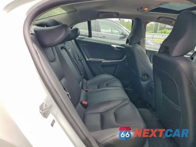 Zdjęcie 10 z 12 samochodu: 2014 VOLVO S60 T5 VIN:YV1612FH4E2288062 - miniatura