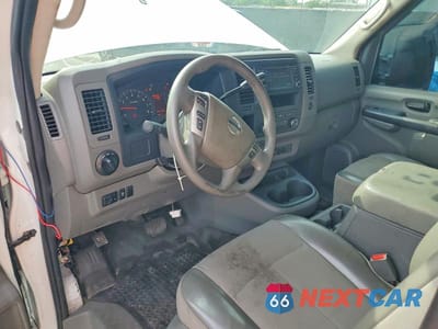Zdjęcie 8 z 13 samochodu: 2020 NISSAN NV 3500 HD SV VIN:1N6AF0LY6LN808197 - miniatura