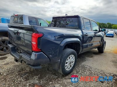 Trzecie zdjęcie samochodu z tyłu: 2024 TOYOTA TACOMA SR5 VIN:3TMLB5JN9RM007750 - miniatura