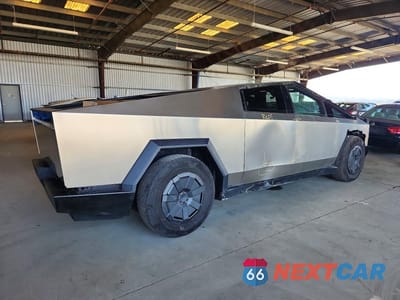 Trzecie zdjęcie samochodu z tyłu: 2024 TESLA CYBERTRUCK VIN:7G2CEHED4RA050983 - miniatura