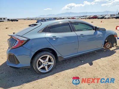 Trzecie zdjęcie samochodu z tyłu: 2017 HONDA CIVIC SPORT VIN:SHHFK7H43HU233239 - miniatura