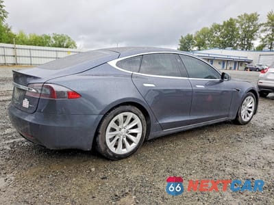 Trzecie zdjęcie samochodu z tyłu: 2017 TESLA MODEL 3 VIN:5YJSA1E28HF231067 - miniatura