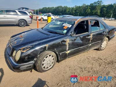 1997 MERCEDES-BENZ E 320 WDBJF55FXVA298604 - główne zdjęcie licytacji z USA - miniatura