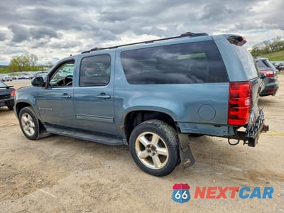 Drugie zdjęcie samochodu z przodu: 2009 CHEVROLET SUBURBAN K1500 LT VIN:1GNFK26359R246348 - miniatura