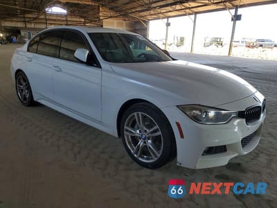 Czwarte zdjęcie samochodu z boku: 2015 BMW 335 I VIN:WBA3A9G55FNT09097 - miniatura