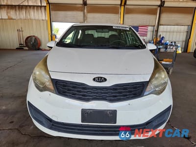 Piąte zdjęcie samochodu w środku: 2013 KIA RIO LX VIN:KNADM4A33D6292846 - miniatura