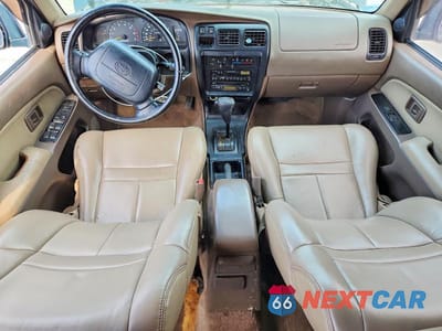 Zdjęcie 8 z 13 samochodu: 1997 TOYOTA 4RUNNER SR5 VIN:JT3GN86R4V0054790 - miniatura