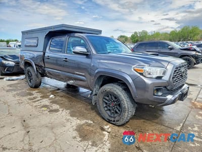Czwarte zdjęcie samochodu z boku: 2020 TOYOTA TACOMA SR5 V6 VIN:5TFDZ5BN1LX055100 - miniatura