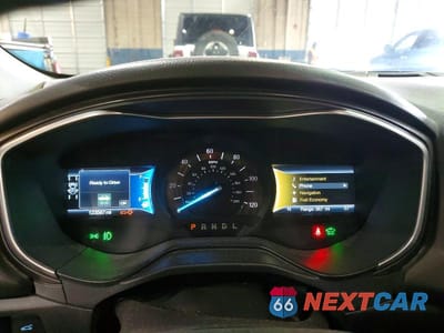 Zdjęcie 9 z 12 samochodu: 2019 FORD FUSION TITANIUM VIN:3FA6P0RU2KR236296 - miniatura