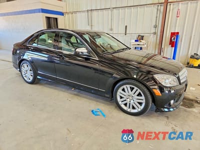 Czwarte zdjęcie samochodu z boku: 2009 MERCEDES-BENZ C 300 VIN:WDDGF54X09F268600 - miniatura