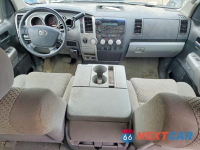Zdjęcie 8 z 12 samochodu: 2007 TOYOTA TUNDRA DOUBLE CAB SR5 VIN:5TBBT54177S451359 - miniatura