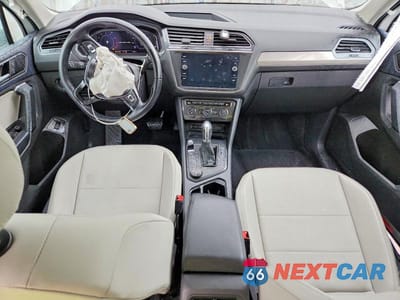 Zdjęcie 8 z 13 samochodu: 2019 VOLKSWAGEN TIGUAN SE VIN:3VV2B7AX5KM086673 - miniatura