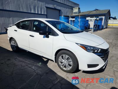 Czwarte zdjęcie samochodu z boku: 2025 NISSAN VERSA S VIN:3N1CN8DV5SL875022 - miniatura