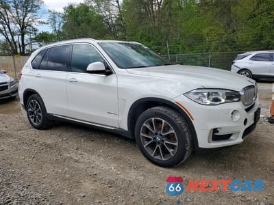 Czwarte zdjęcie samochodu z boku: 2017 BMW X5 XDR40E VIN:5UXKT0C33H0S80917 - miniatura