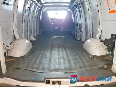 Zdjęcie 10 z 13 samochodu: 2020 CHEVROLET EXPRESS 2500 CARGO DELIVERY VAN VIN:1GCWGBFP0L1143146 - miniatura