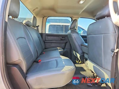 Zdjęcie 6 z 10 samochodu: 2015 RAM 3500 ST VIN:3C63RPGL7FG561044 - miniatura