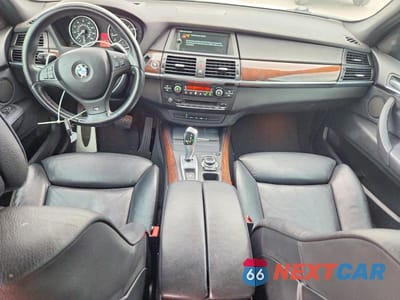 Zdjęcie 8 z 13 samochodu: 2013 BMW X5 XDRIVE50I VIN:5UXZV8C59D0C16872 - miniatura