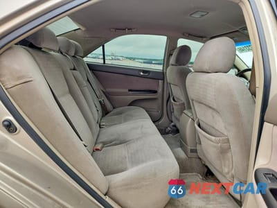 Zdjęcie 10 z 12 samochodu: 2005 TOYOTA CAMRY LE VIN:4T1BE30K45U398936 - miniatura