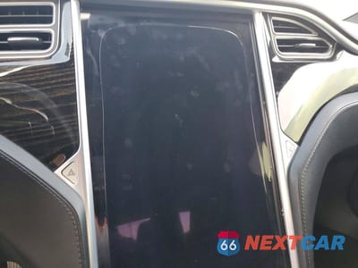 Zdjęcie 9 z 13 samochodu: 2016 TESLA MODEL S VIN:5YJSA1E16GF161090 - miniatura