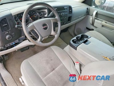 Zdjęcie 8 z 12 samochodu: 2013 GMC SIERRA K1500 SLE VIN:3GTP2VE79DG111921 - miniatura