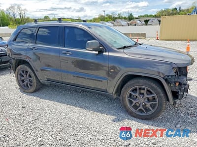 Czwarte zdjęcie samochodu z boku: 2021 JEEP GRAND CHEROKEE LIMITED VIN:1C4RJFBG8MC622108 - miniatura