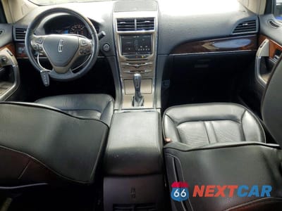 Zdjęcie 8 z 13 samochodu: 2015 LINCOLN MKX VIN:2LMDJ8JK8FBL24608 - miniatura