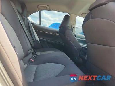 Zdjęcie 10 z 12 samochodu: 2019 TOYOTA CAMRY LE VIN:4T1B11HK4KU810787 - miniatura