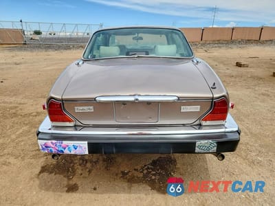 Zdjęcie 6 z 11 samochodu: 1986 JAGUAR XJ6 VANDEN PLAS VIN:SAJAY1341GC442023 - miniatura