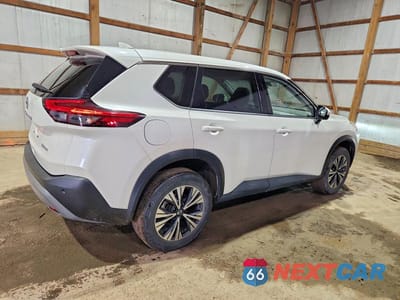 Trzecie zdjęcie samochodu z tyłu: 2021 NISSAN ROGUE SV VIN:JN8AT3BB5MW228997 - miniatura
