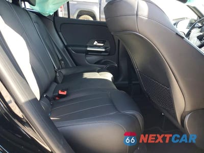 Zdjęcie 11 z 13 samochodu: 2021 MERCEDES-BENZ GLA 250 VIN:W1N4N4GB5MJ198780 - miniatura